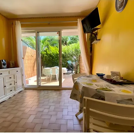 Cocon Au Pradet Plage, Terrasse & Calme Absolu Apartman *